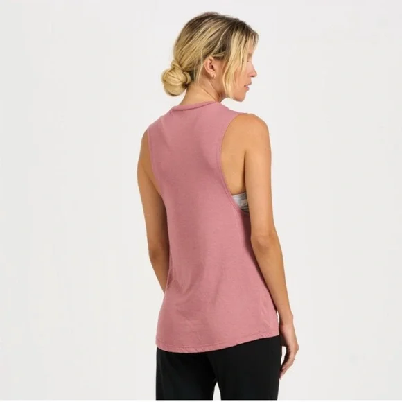Vuori Investment in Happiness Muscle Tank Top Sleeveless Mauve Pink Large Sun - Picture 7 of 8